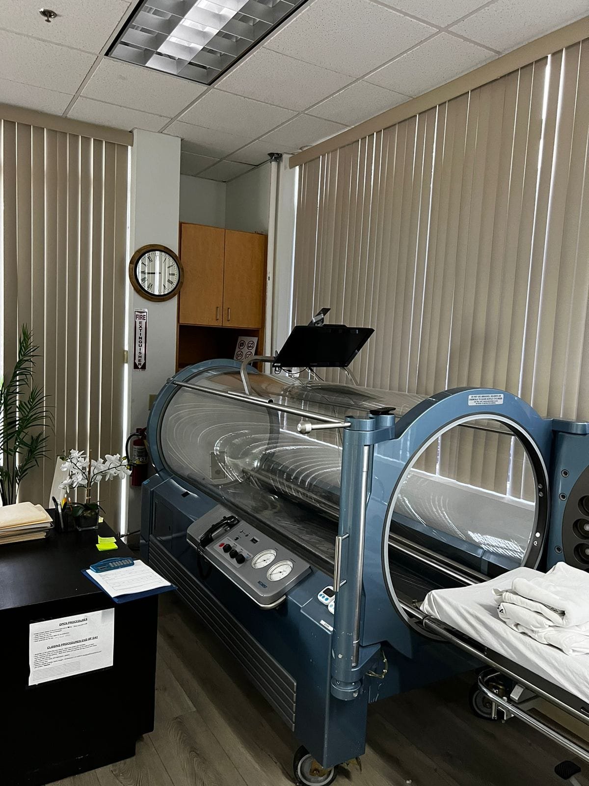 Medical-grade hyperbaric chamber at Pacific Hyperbarics — Monterey, wider room view